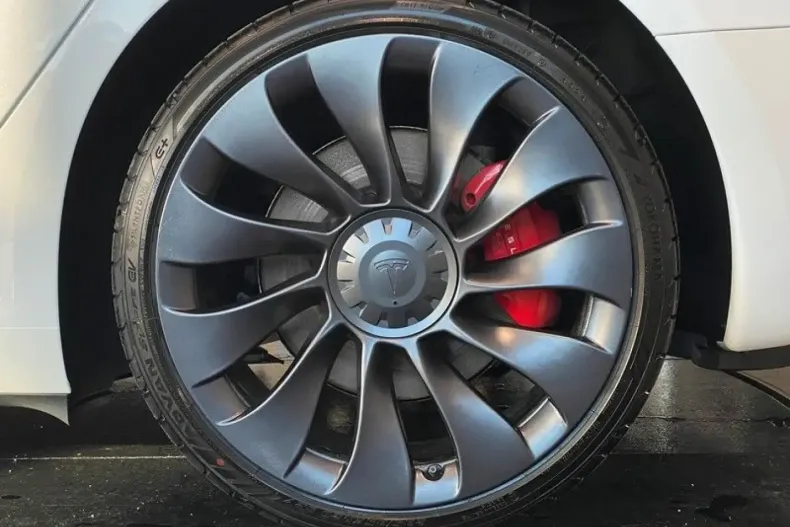 Tesla Model 3 din 2022 cu 64.505 km - oferta TES183749 - foto 7