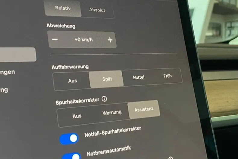 Tesla Model 3 din 2022 cu 64.505 km - oferta TES183749 - foto 23