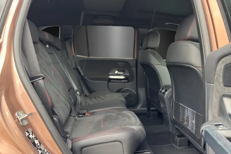 Mercedes-Benz GLB 250 (Clasa GLB) din 2024 cu 6.890 km - oferta MER183751 - foto 8