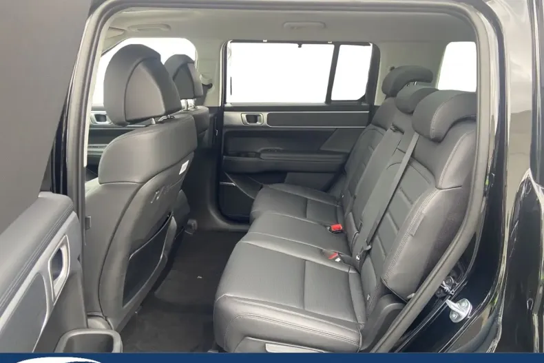 Hyundai SANTA FE din 2024 cu 18.850 km - oferta HYU183752 - foto 15