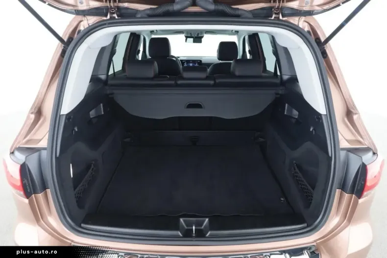 Mercedes-Benz GLB 200 (Clasa GLB) din 2024 cu 12.277 km - oferta MER183755 - foto 13