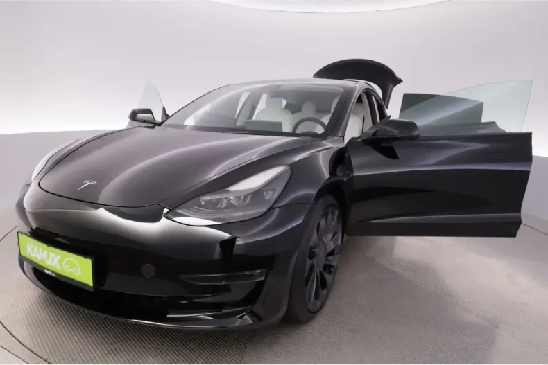 Tesla Model 3 din 2021 cu 53.970 km - oferta TES183756 - foto 1