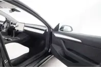 Tesla Model 3 din 2021 cu 53.970 km - oferta TES183756 - foto 10