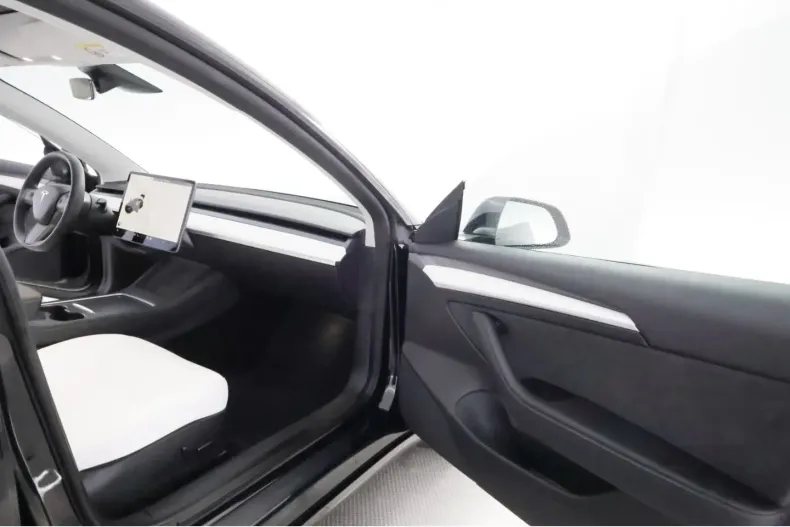 Tesla Model 3 din 2021 cu 53.970 km - oferta TES183756 - foto 10