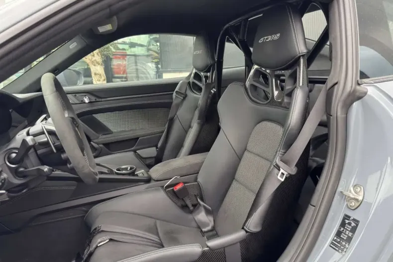 Porsche 992 din 2025 cu 3.100 km - oferta POR183757 - foto 9