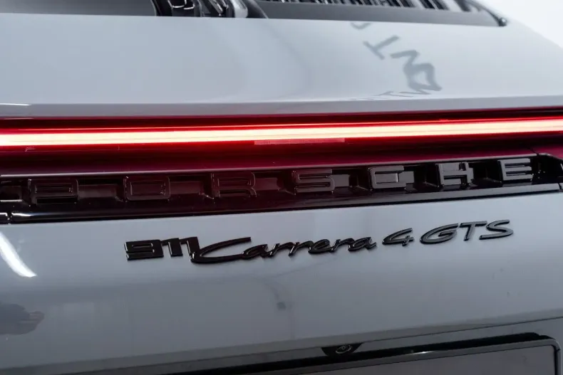 Porsche 992 din 2025 cu 5.230 km - oferta POR183758 - foto 18