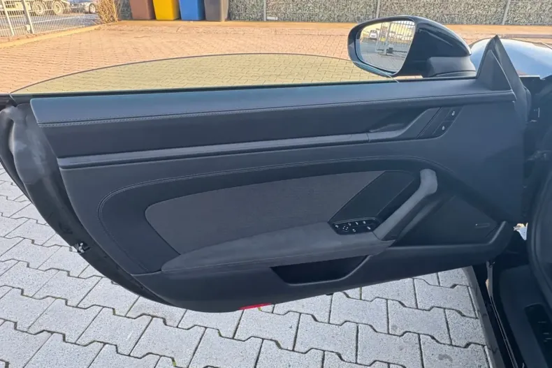 Porsche 911 din 2025 cu 15.000 km - oferta POR183763 - foto 18