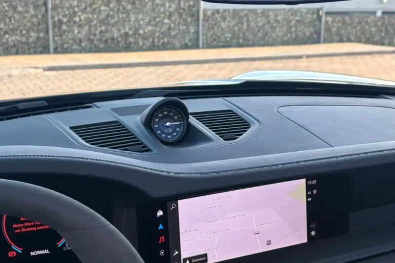 Porsche 911 din 2025 cu 15.000 km - oferta POR183763 - foto 23