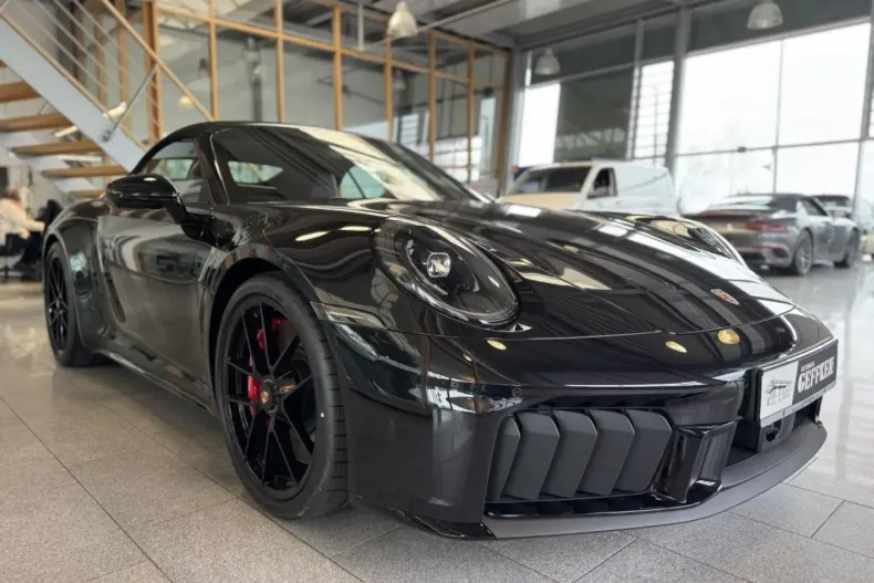 Porsche 992 din 2025 cu 2.000 km - oferta POR183766 - foto 3