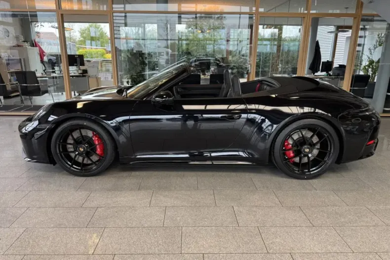 Porsche 992 din 2025 cu 2.000 km - oferta POR183766 - foto 5