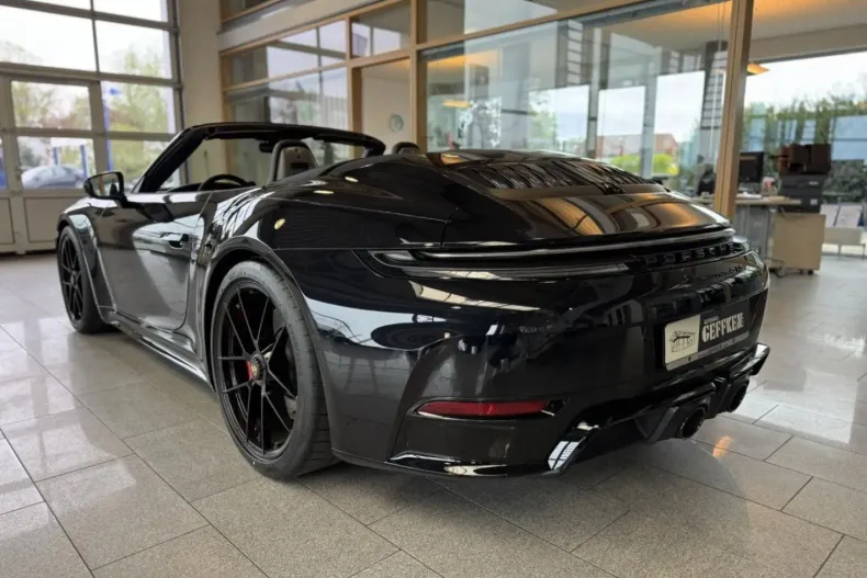 Porsche 992 din 2025 cu 2.000 km - oferta POR183766 - foto 6