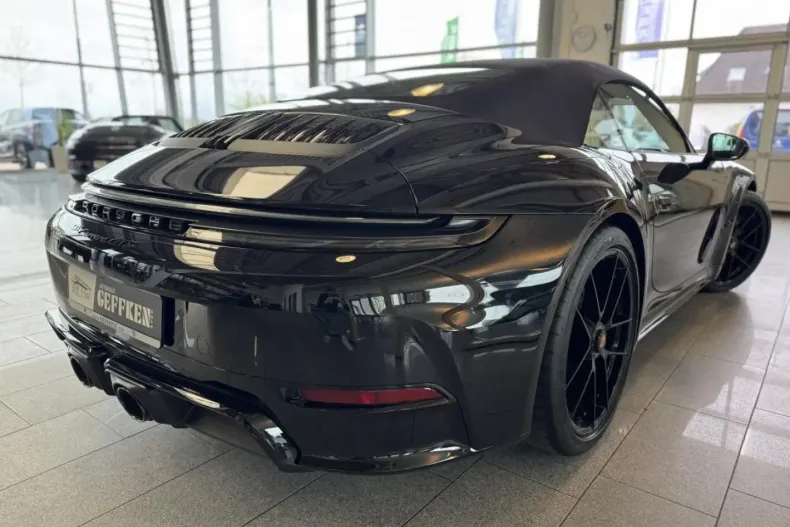 Porsche 992 din 2025 cu 2.000 km - oferta POR183766 - foto 9