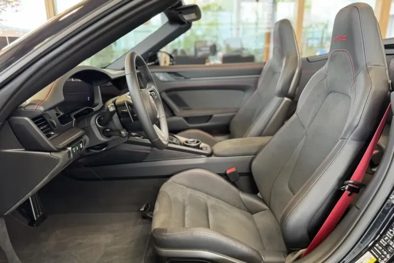 Porsche 992 din 2025 cu 2.000 km - oferta POR183766 - foto 14