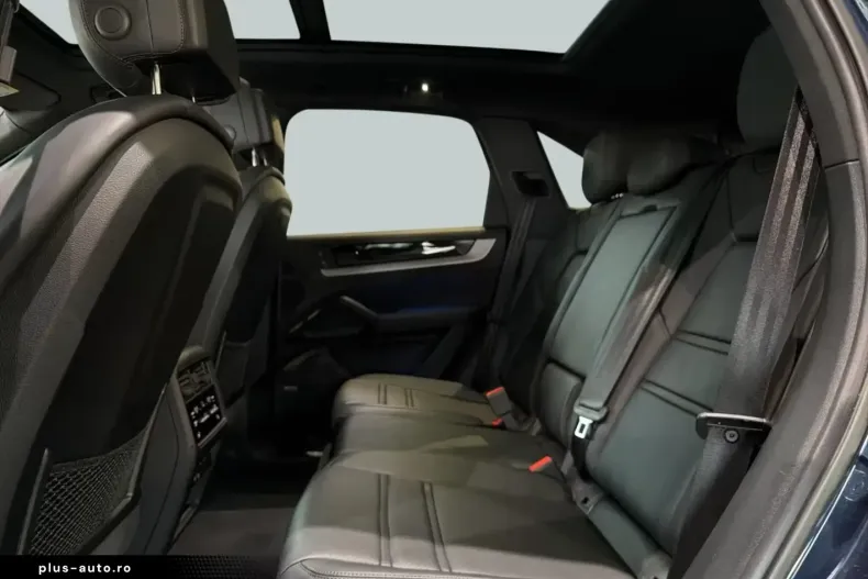 Porsche Cayenne din 2024 cu 31.900 km - oferta POR183767 - foto 8
