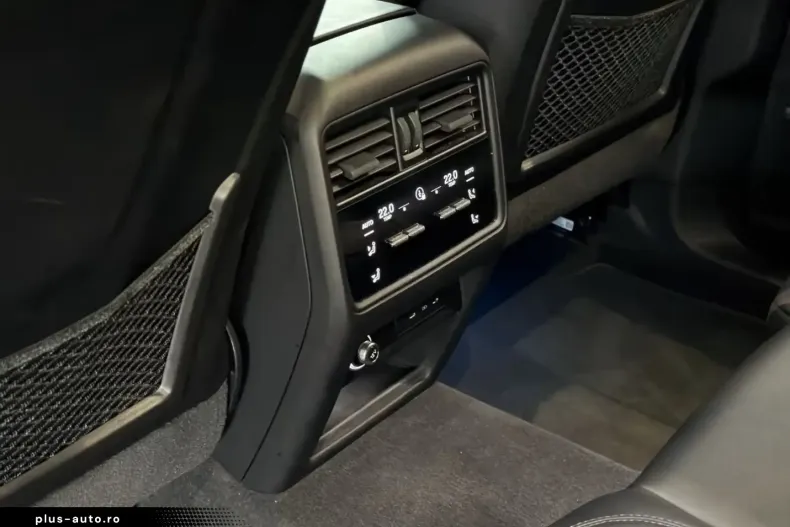 Porsche Cayenne din 2024 cu 31.900 km - oferta POR183767 - foto 9