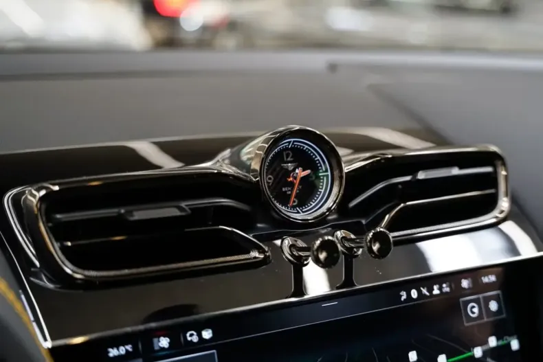 Bentley Bentayga din 2025 cu 2.500 km - oferta BEN183768 - foto 22