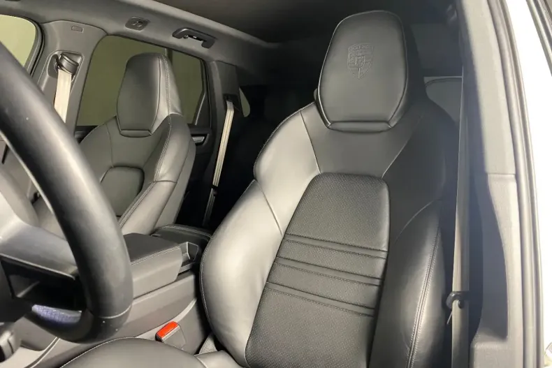 Porsche Cayenne din 2022 cu 35.900 km - oferta POR183769 - foto 12