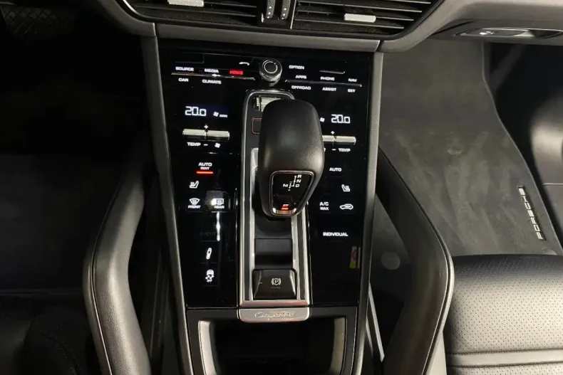 Porsche Cayenne din 2022 cu 35.900 km - oferta POR183769 - foto 20