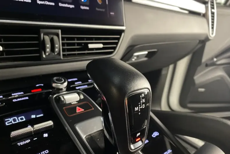 Porsche Cayenne din 2022 cu 35.900 km - oferta POR183769 - foto 21