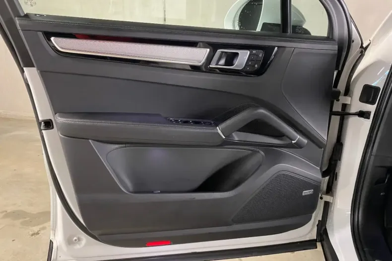 Porsche Cayenne din 2022 cu 35.900 km - oferta POR183769 - foto 27