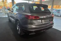 Volkswagen Touareg din 2022 cu 32.530 km - oferta VOL183770 - foto 8