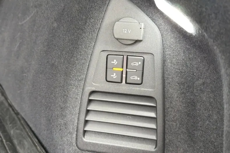 Volkswagen Touareg din 2021 cu 54.120 km - oferta VOL183771 - foto 24