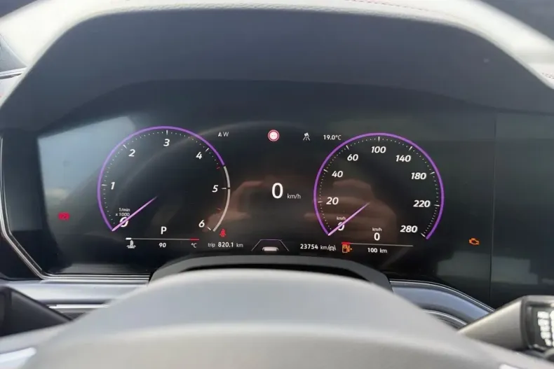 Volkswagen Touareg din 2023 cu 32.500 km - oferta VOL183772 - foto 18