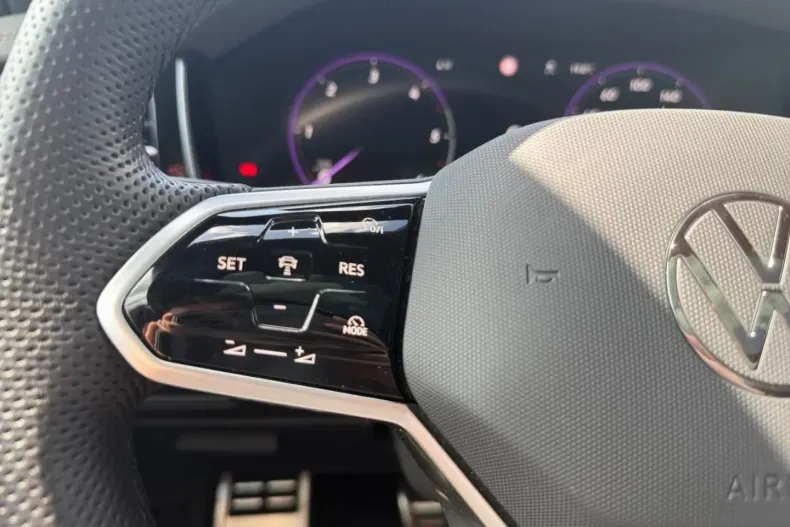 Volkswagen Touareg din 2023 cu 32.500 km - oferta VOL183772 - foto 29