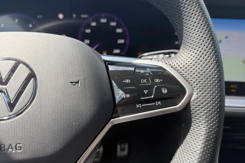 Volkswagen Touareg din 2023 cu 32.500 km - oferta VOL183772 - foto 30