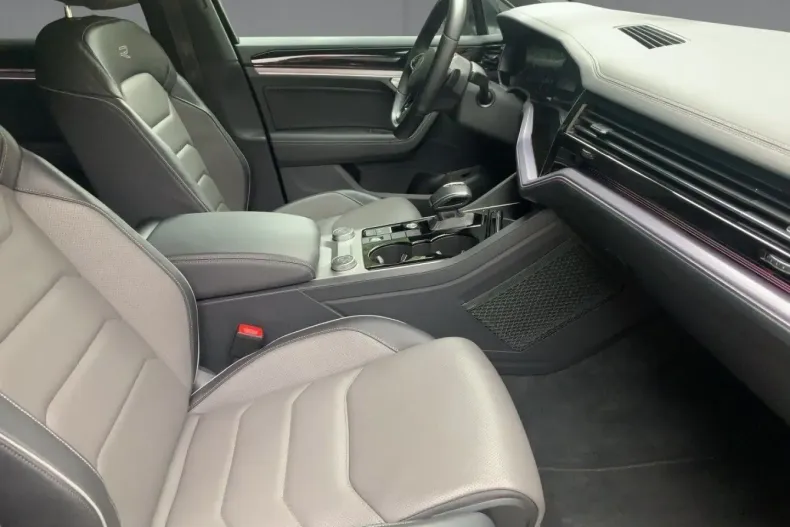 Volkswagen Touareg din 2021 cu 51.730 km - oferta VOL183773 - foto 11