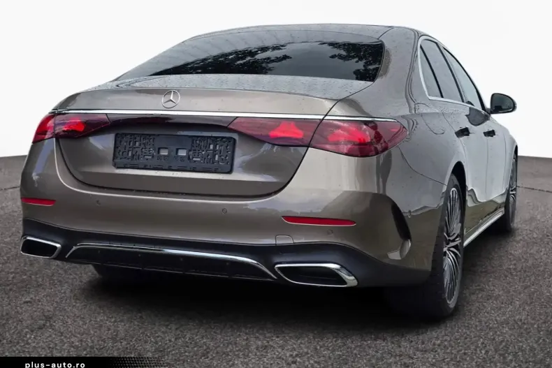 Mercedes-Benz E 200 (Clasa E) din 2026 cu 32 km - oferta MER183780 - foto 5