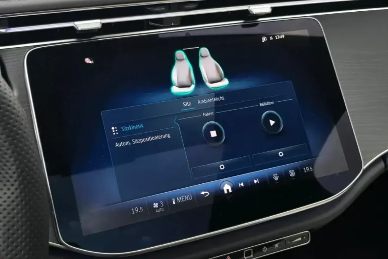 Mercedes-Benz E 200 (Clasa E) din 2026 cu 32 km - oferta MER183780 - foto 17