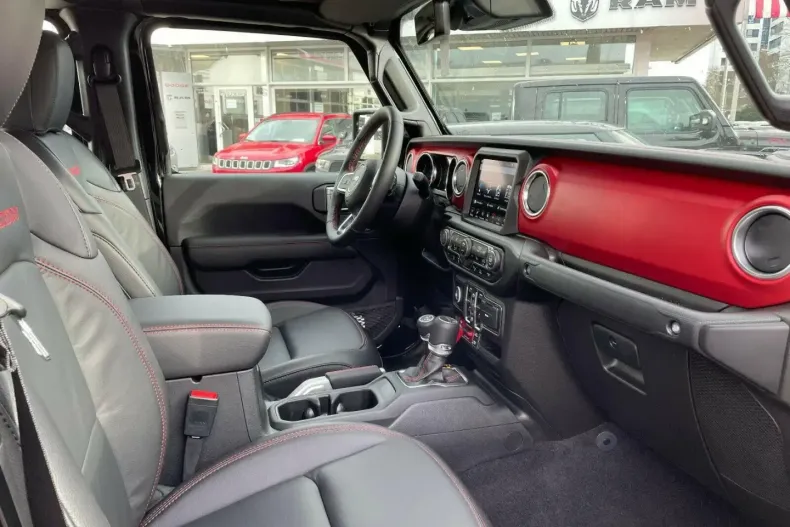 Jeep Gladiator din 2025 cu 7.600 km - oferta JEE183786 - foto 15