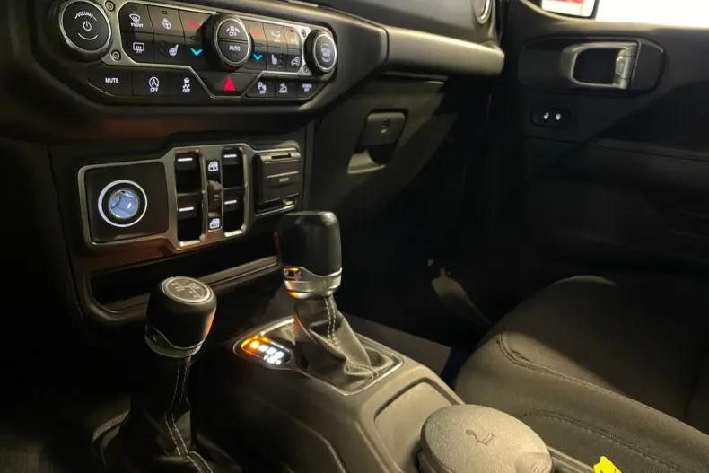 Jeep Gladiator din 2021 cu 68.890 km - oferta JEE183790 - foto 9