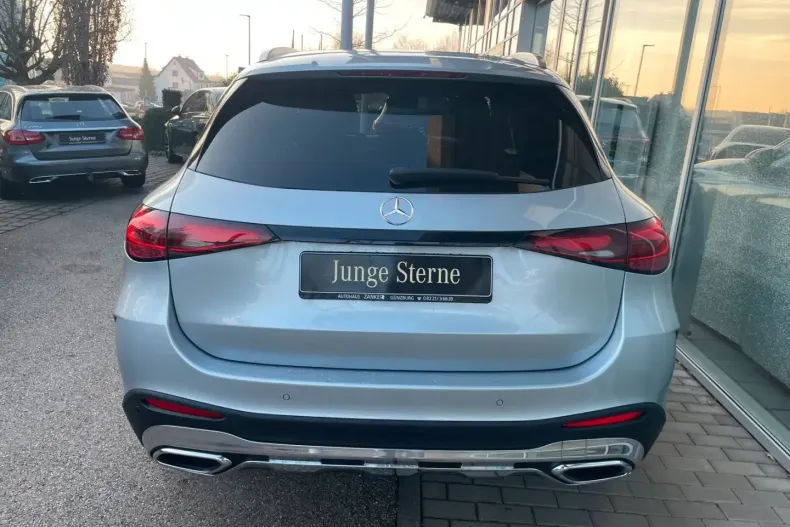 Mercedes-Benz GLC 300 (Clasa GLC) din 2024 cu 7.883 km - oferta MER183792 - foto 6