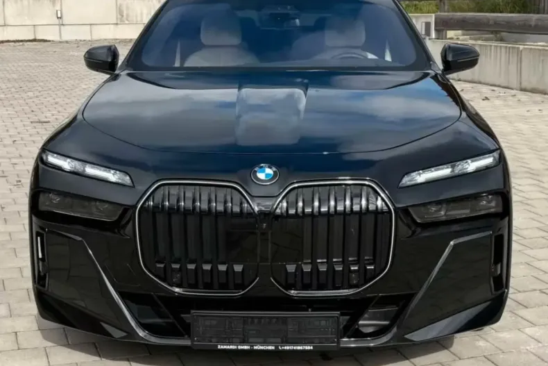 BMW 740 (Seria 7) din 2026 cu 50 km - oferta BMW183794 - foto 3