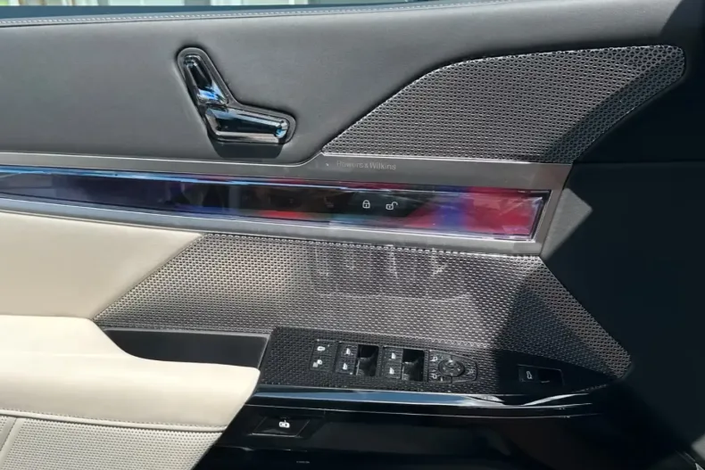 BMW 740 (Seria 7) din 2026 cu 50 km - oferta BMW183794 - foto 18