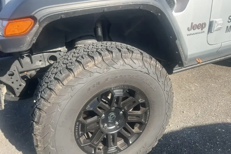 Jeep Wrangler din 2025 cu 15.000 km - oferta JEE183805 - foto 6