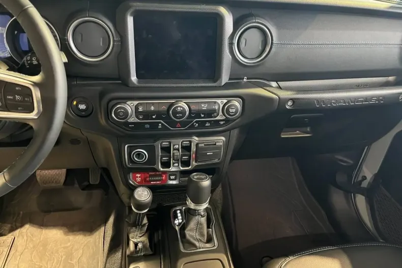 Jeep Wrangler din 2023 cu 8.924 km - oferta JEE183806 - foto 4