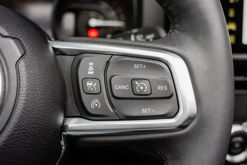 Jeep Wrangler din 2025 cu 15.074 km - oferta JEE183810 - foto 21