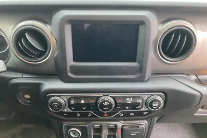 Jeep Wrangler din 2021 cu 52.208 km - oferta JEE183812 - foto 11