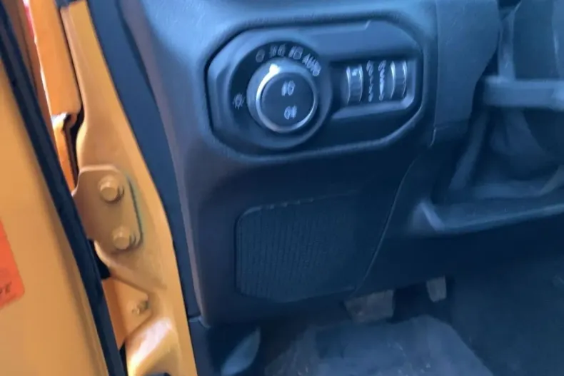 Jeep Wrangler din 2021 cu 52.208 km - oferta JEE183812 - foto 14