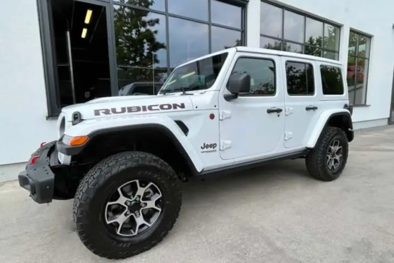 Jeep Wrangler din 2025 cu 21.000 km - oferta JEE183817 - foto 1