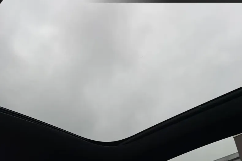 Mercedes-Benz GLB 250 (Clasa GLB) din 2021 cu 28.160 km - oferta MER183832 - foto 14