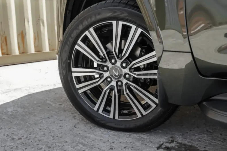 Lexus LX 700 din 2025 cu 50 km - oferta LEX183838 - foto 28