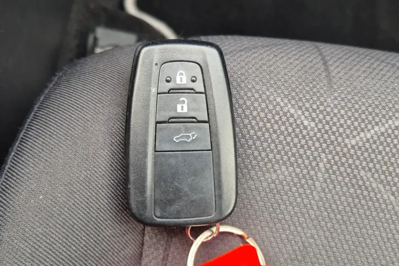 Toyota RAV4 din 2022 cu 50.950 km - oferta TOY183840 - foto 13