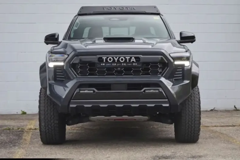 Toyota Tacoma din 2024 cu 24.600 km - oferta TOY183849 - foto 2