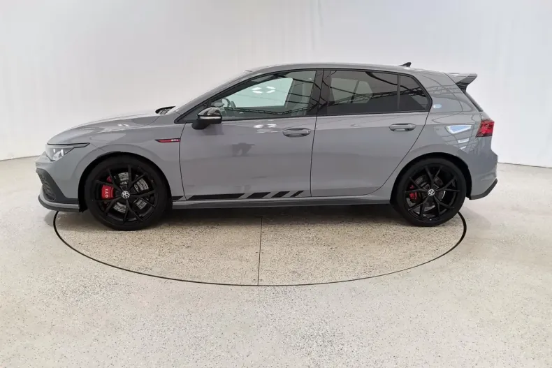 Volkswagen Golf din 2024 cu 19.990 km - oferta VOL183850 - foto 4