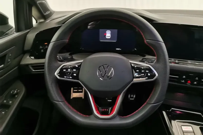 Volkswagen Golf din 2024 cu 19.990 km - oferta VOL183850 - foto 10