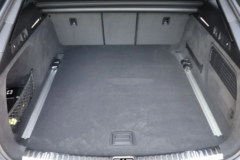 Audi RS6 din 2023 cu 12.077 km - oferta AUD183855 - foto 10